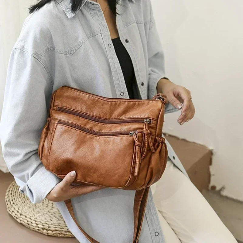 1 Pcs Large Capacity Soft Leather Women's Bag Retro ShoulderBag Simple Crossbody Bag Middle-aged Mom Ladies Messenger Bag