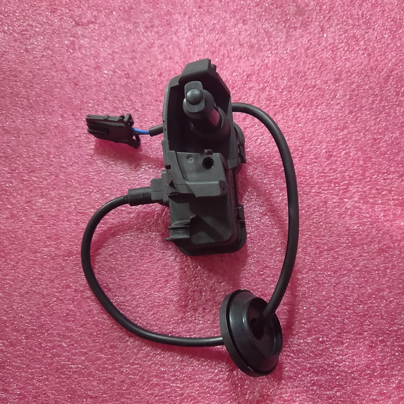 ForSkodaRapidVWJettaGolf7PassatB7PoloFuelTankDoorLock