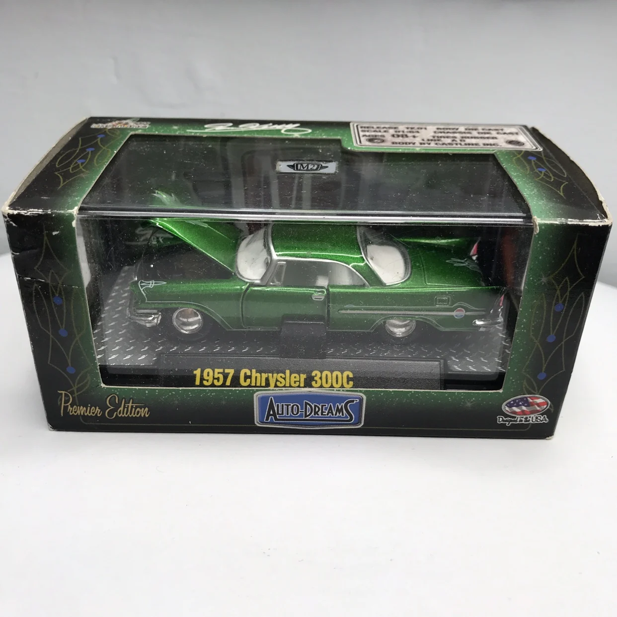 

M2 Machines 1/64 1957 Chrysler 300c Collector Edition Metal Diecast Model Race Car Kids Toys Gift