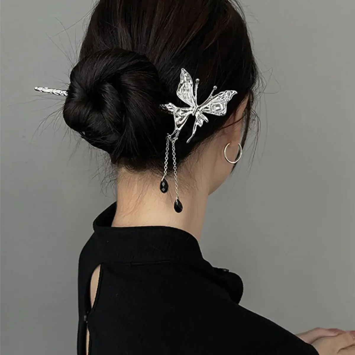 

New Antique Rhinestone Butterfly Metal Hairpin for Women's Long Hair Frame Hairpin for Women's Elegant Hair Accessories
