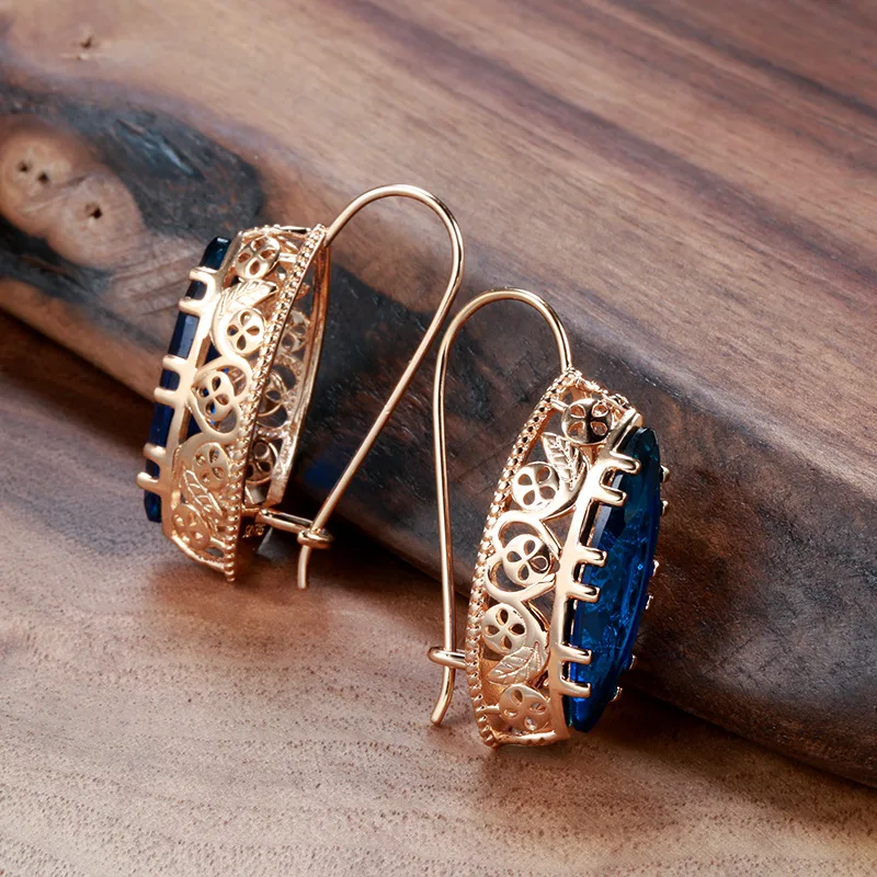 Fashion Income Love Heart Hollow Pattern Horse Eye Earrings European and American Retro Ladies High Sense Personality Earrings love heart earrings