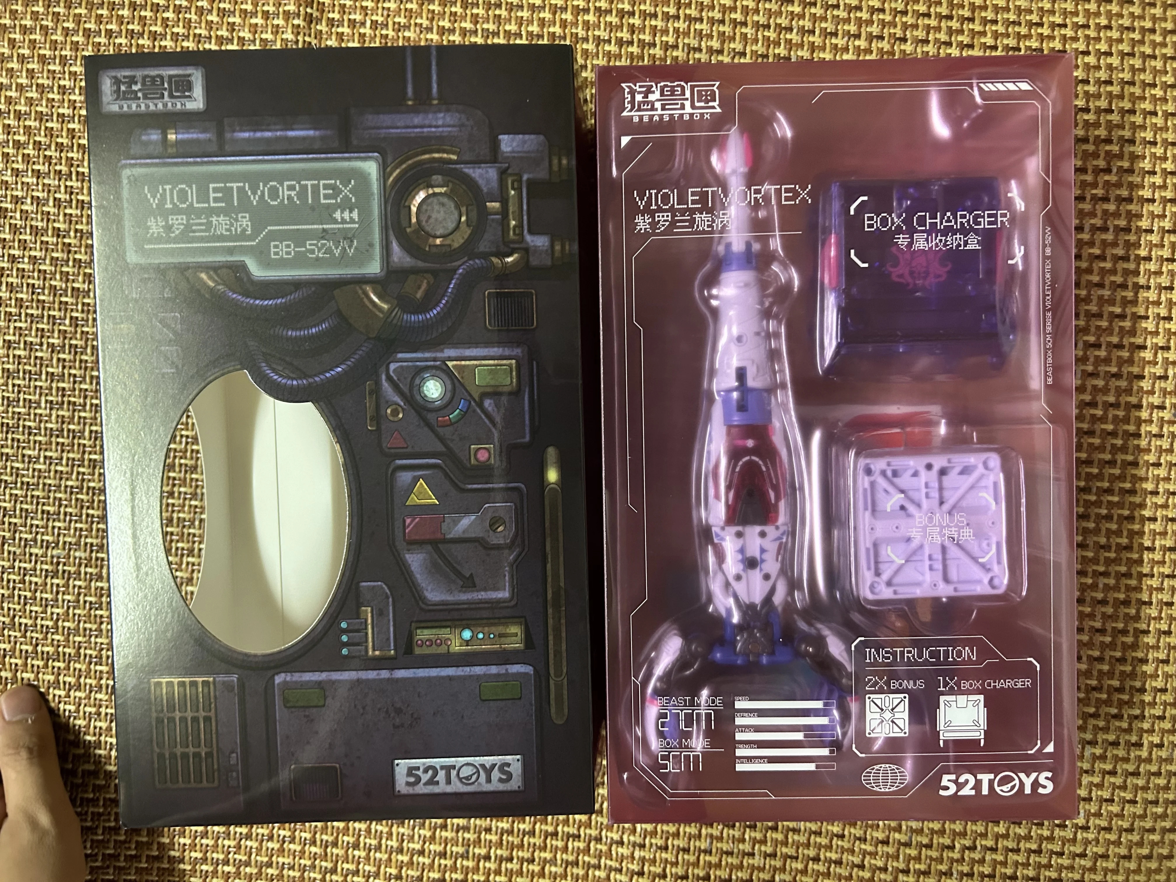 ☆新品未使用品☆　スウィーツBOX Tin Suitcase Switzerland 360g (jpg)