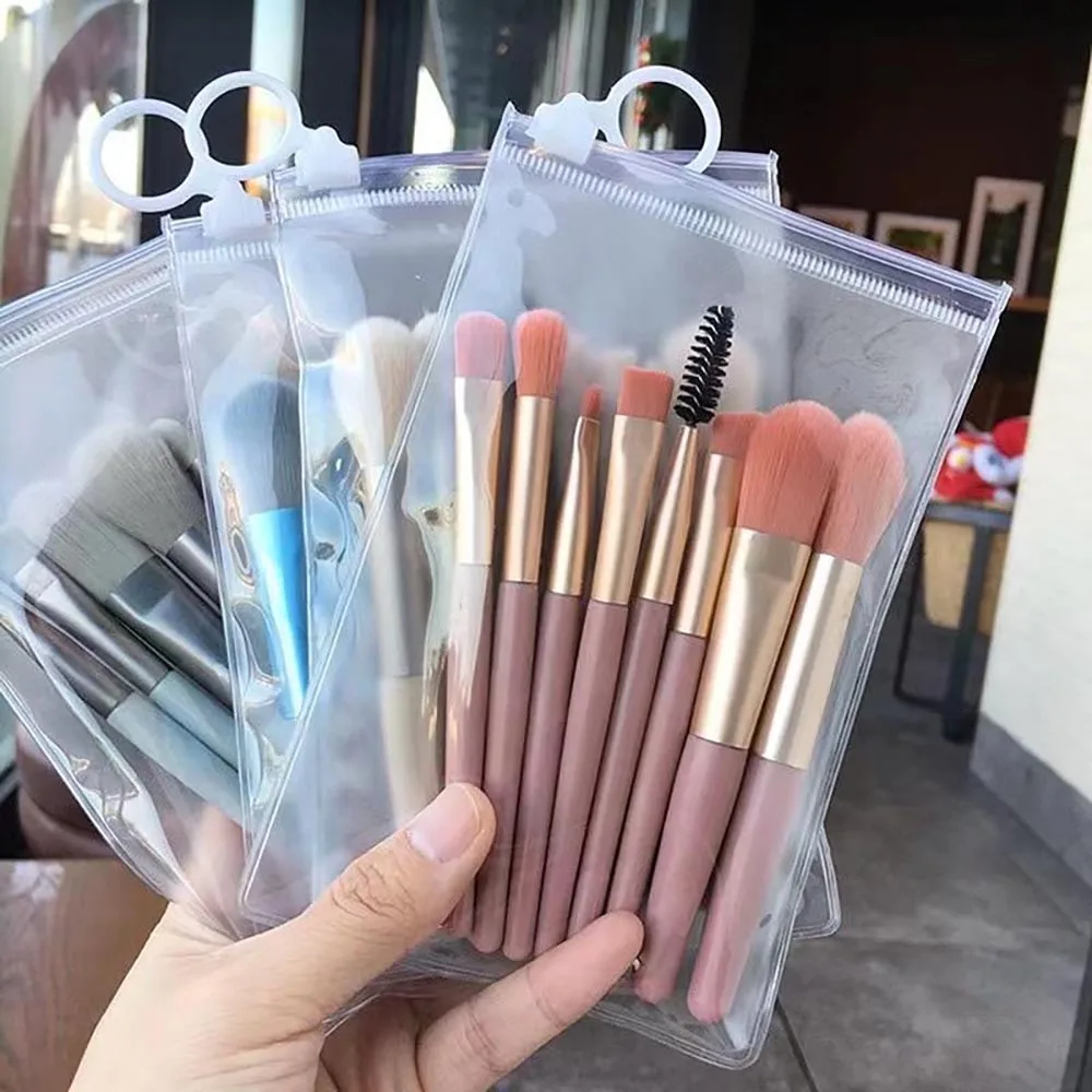 Kit w/8 Makeup Brushes with Transparent Case — view 5
