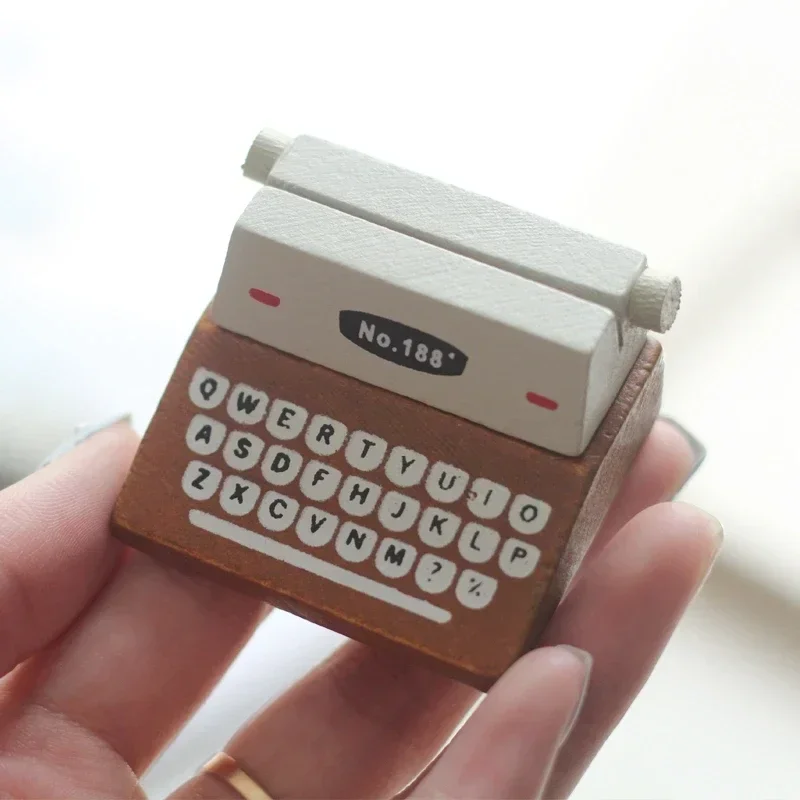 Card Holder Retro Wooden Typewriter Desk Accessory