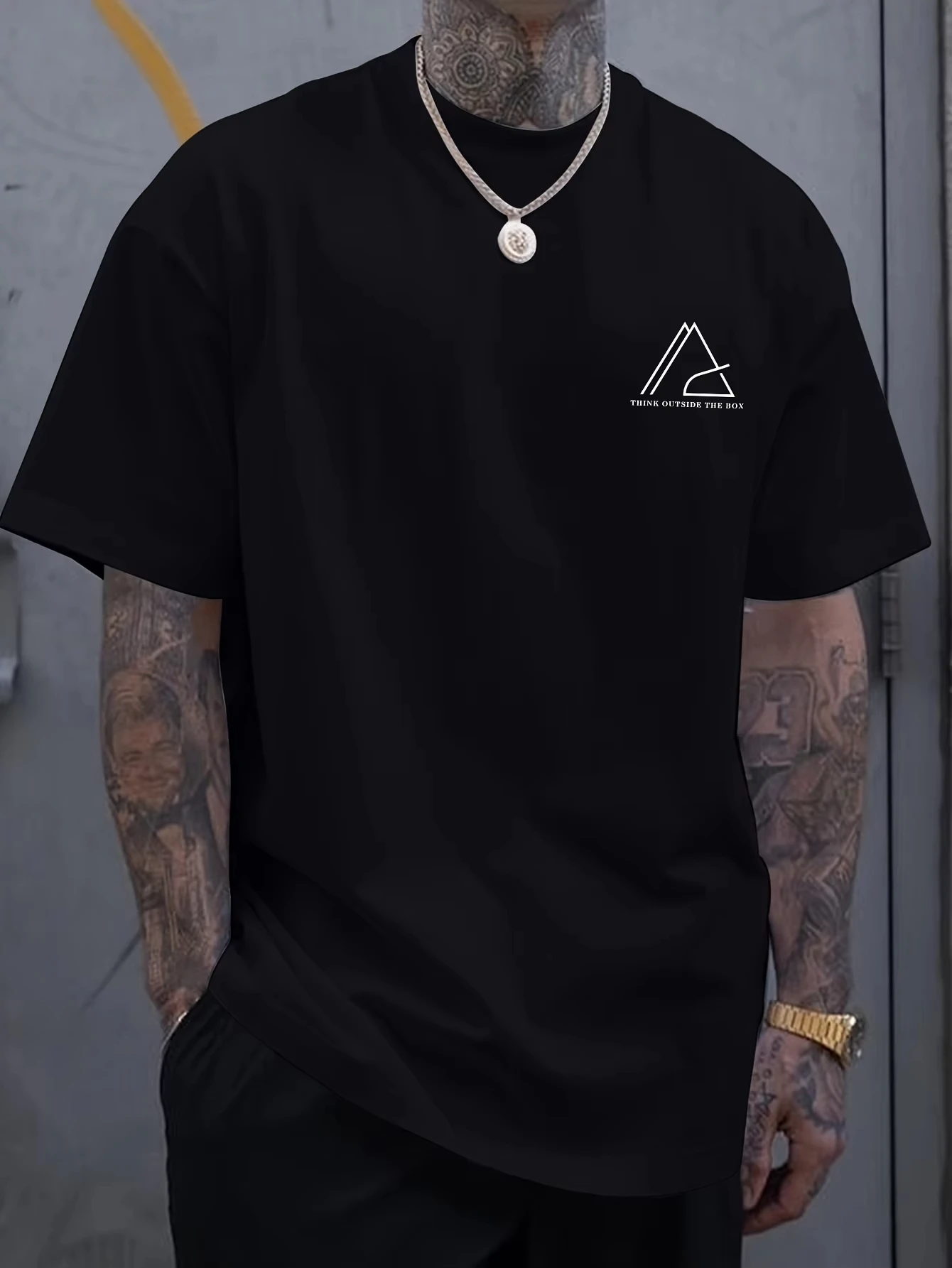 Summer outdoor leisure creative geometric graphic printed short-sleeved men's crew-neck T-shirt 2