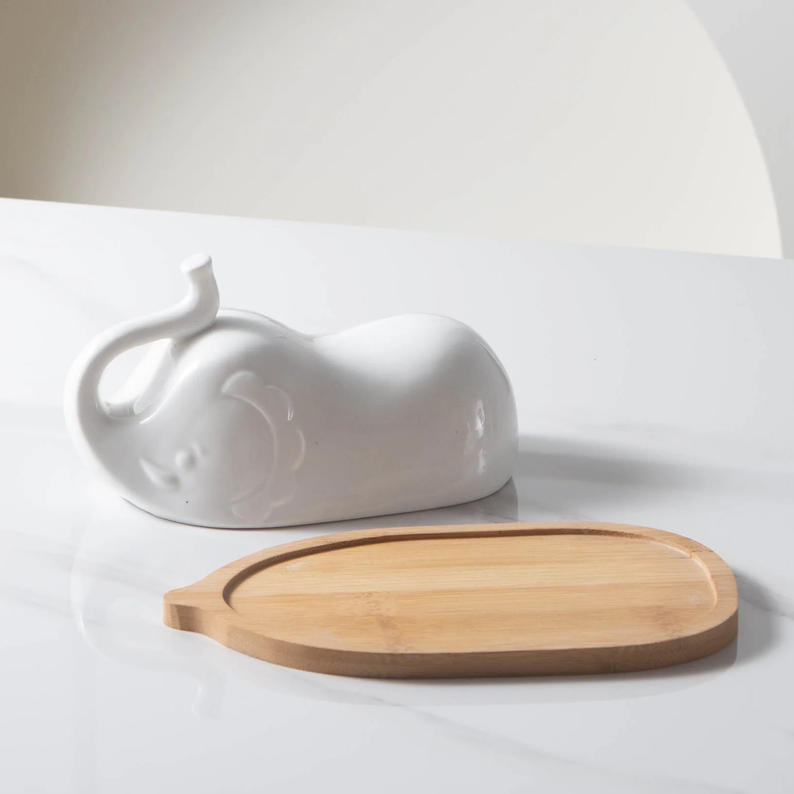 White Elephant Ceramic Butter Dish with Lid Brief Porcelain Butter Keeper Holder for Countertop And Refrigerator Door Shelf