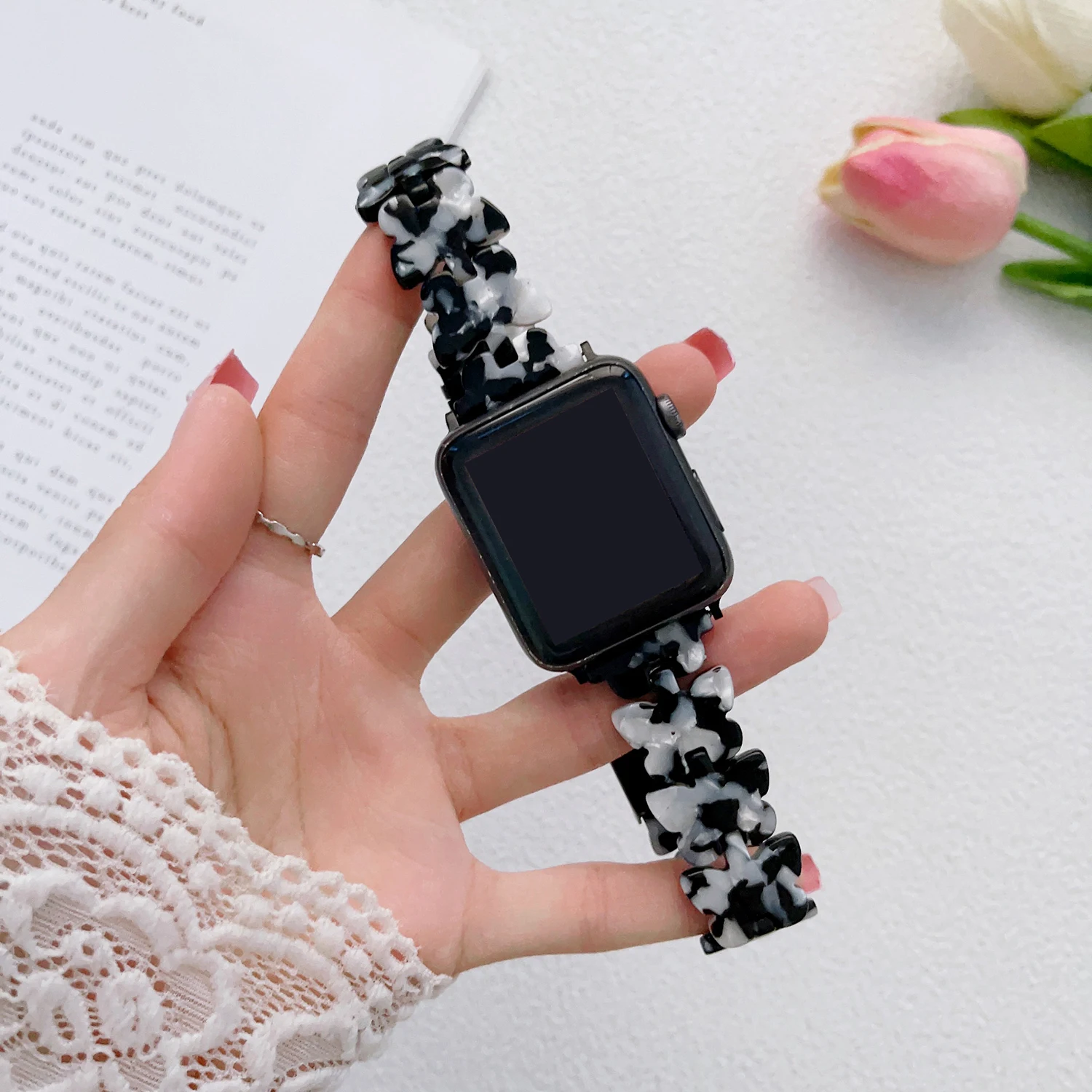 Süßes Mädchen-Schmetterlingsarmband für Apple Watch Armband S11S10 42 mm 46 mm 45 44 41 40 38 mm Harzmaterialarmband für iWatch S9 S8 76543 – Detail 9