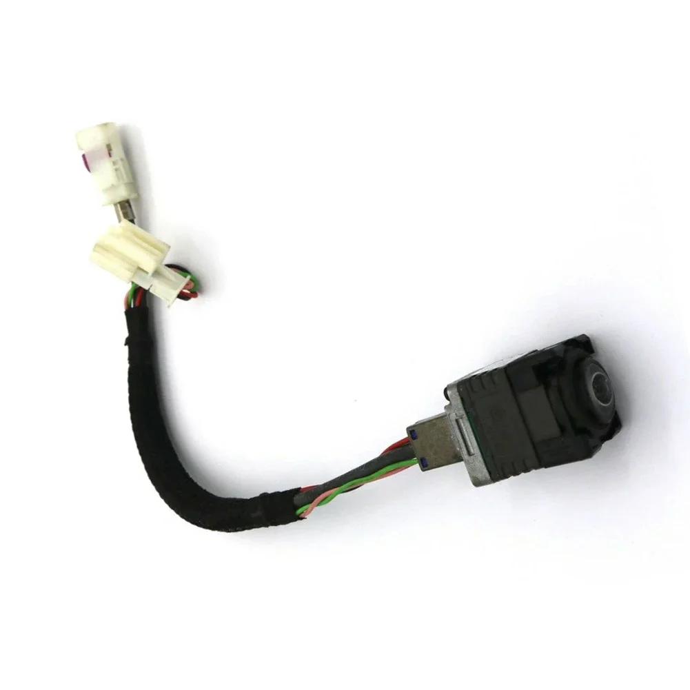 

Car Rear View Reversing Camera Easy Installation Rear View Backup Parking Assist Camera for Benz GL550 GL450 X166