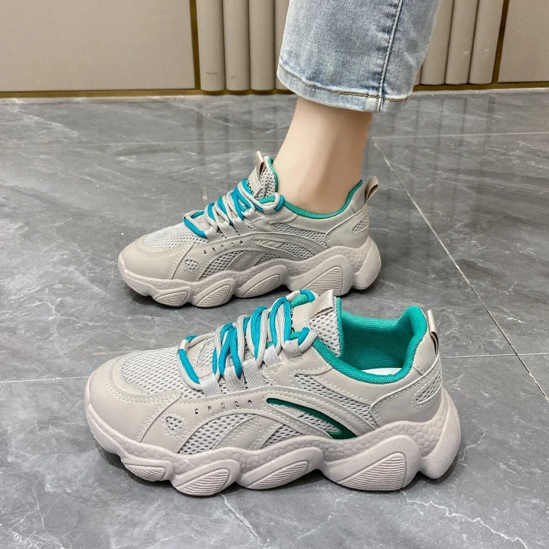 

Кроссовки женские сетчатые на шнуровке, Вулканизированная плотная подошва, круглый носок, низкий каблук, спортивная обувь, большие размеры 40, весна/осень