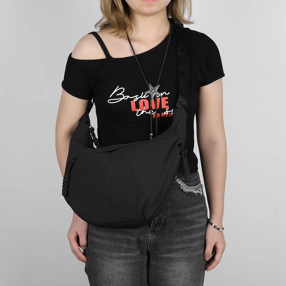 Nylon Crossbody Bag with Zipper Trendy Crescent Bag with Adjustable Strap Hobo Shoulder Bag Lightweight Shoulder Purse for Women