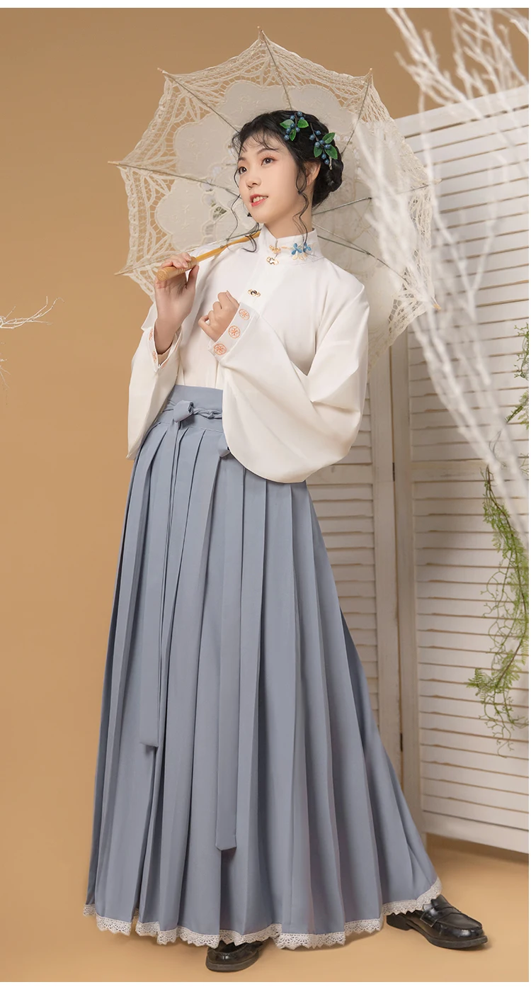 White Blue Set