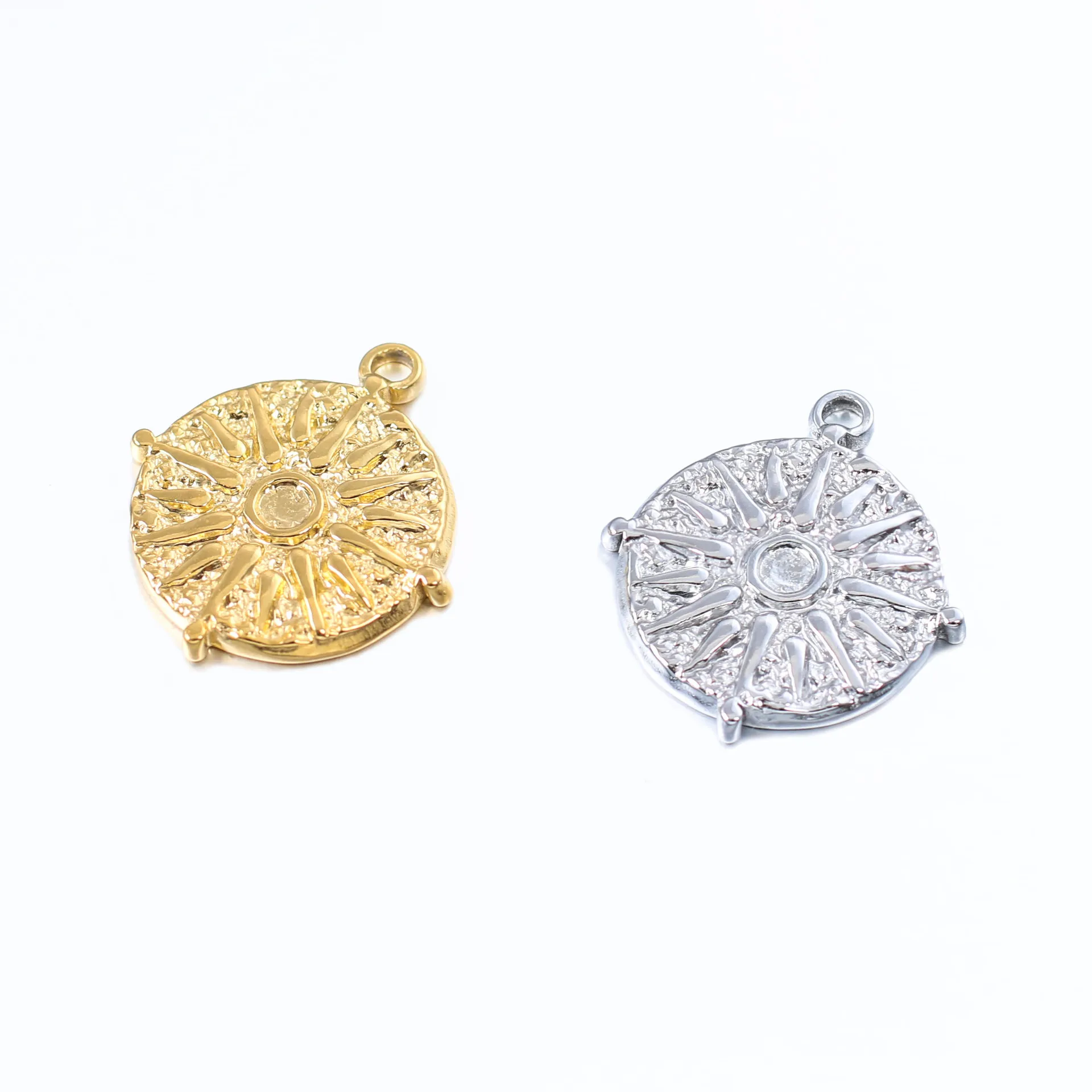 Stainless Steel Relief Sun Coin Pendant For Making Necklace Gold Color Metal Sun Medallion Pendant Jewelry Accessories 20pcs