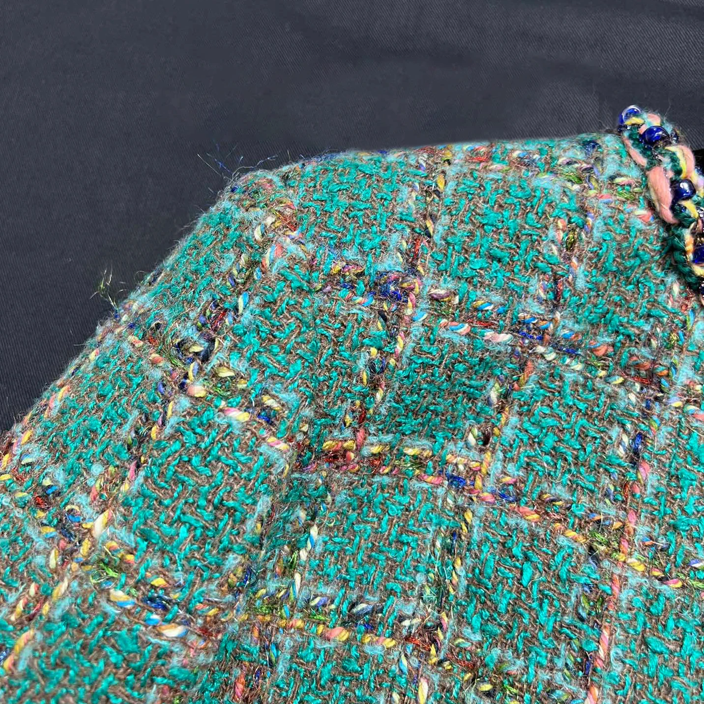 Рисунок 4 - Зеленый кардиган NIGO