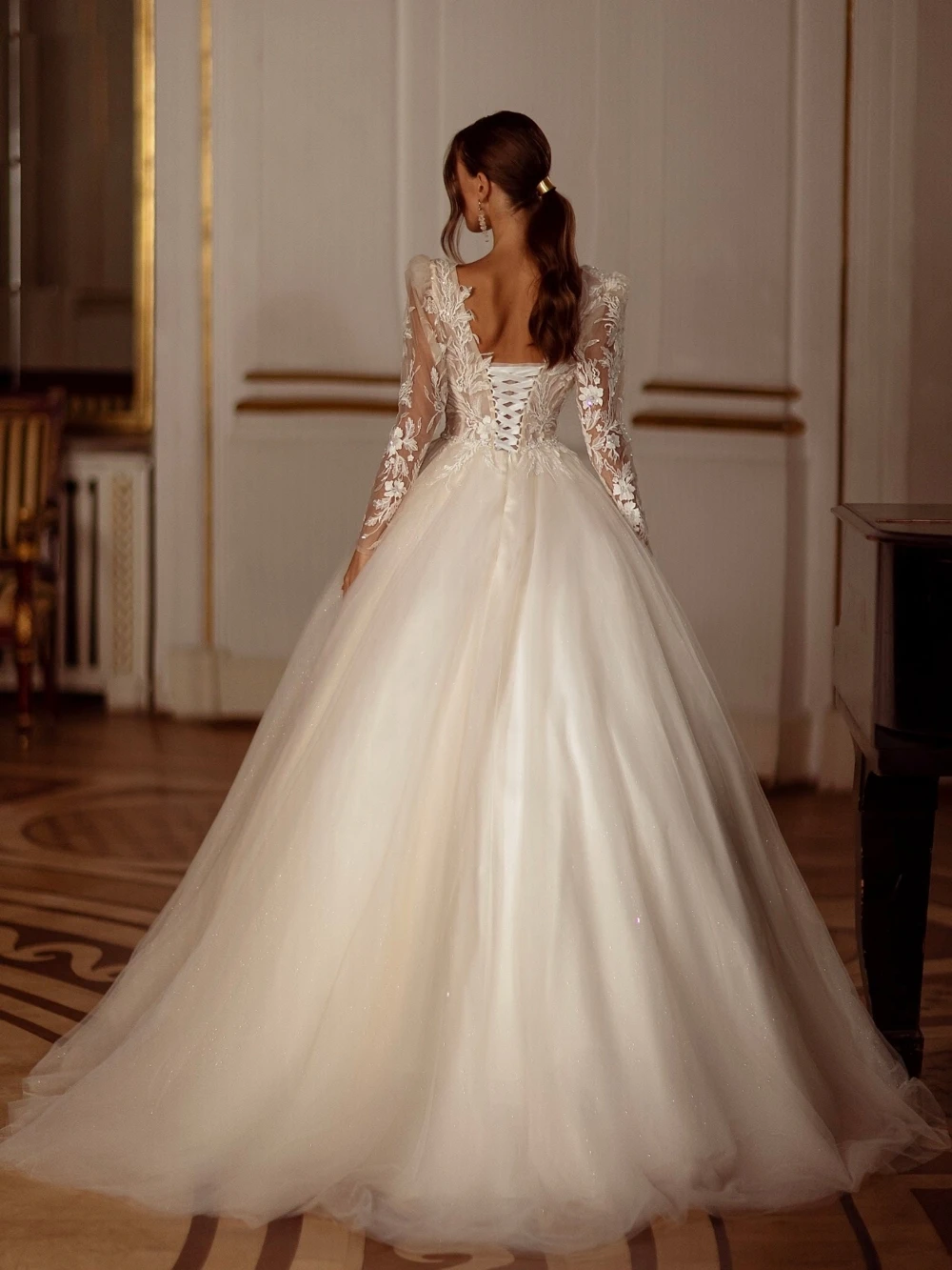 Рисунок 4 - Романтическое свадебное платье с вырезом сердечком