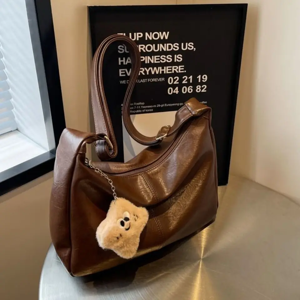 Dames schoudertas van kunstleer in hobo stijl tote bag_voghion.com