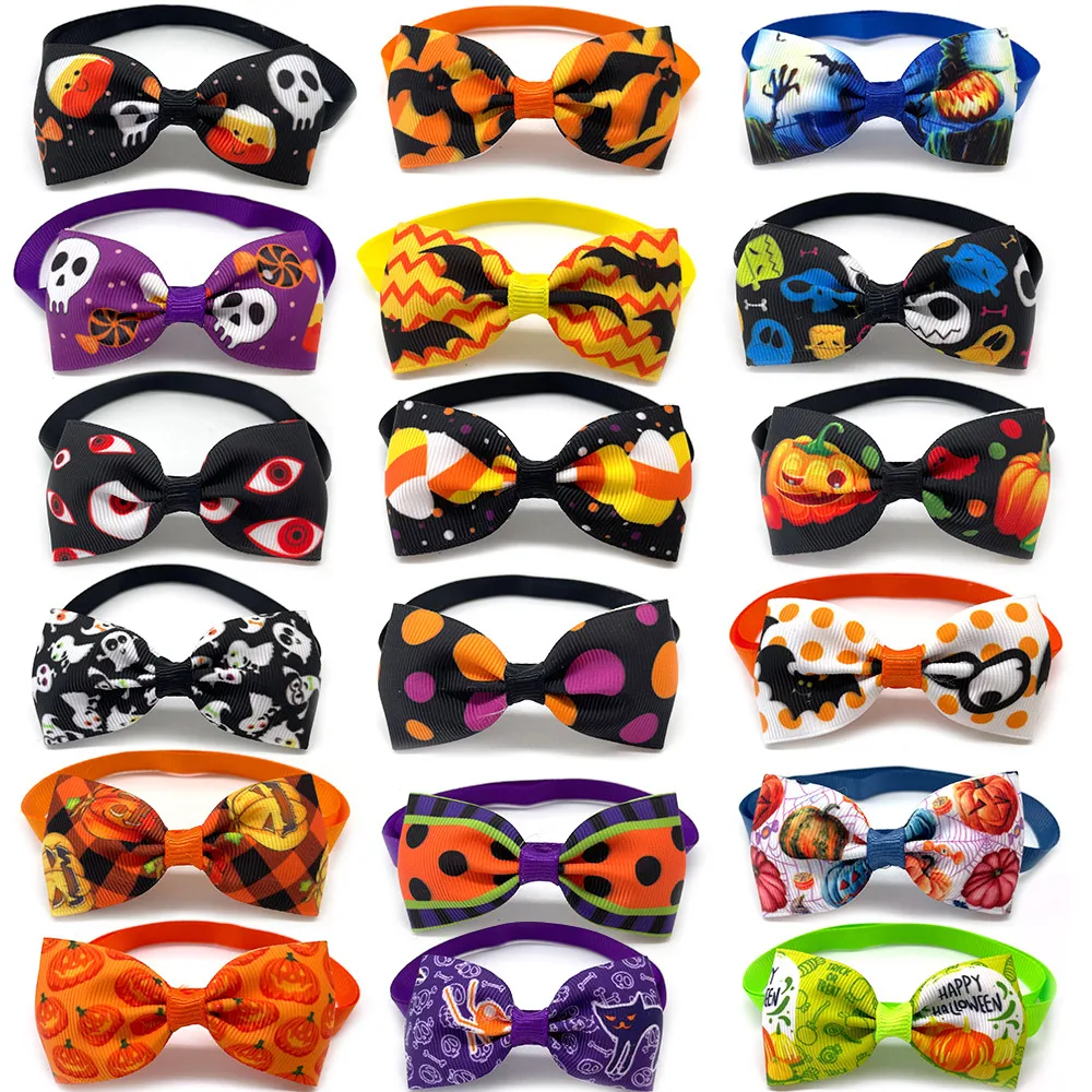 

50pcs Halloween Pet Dog Cat Bow Ties Pet Collars Holiday Dog Puppy Bow Ties Pumpkin Skull Small Dog Bow Tie Dog Accessories