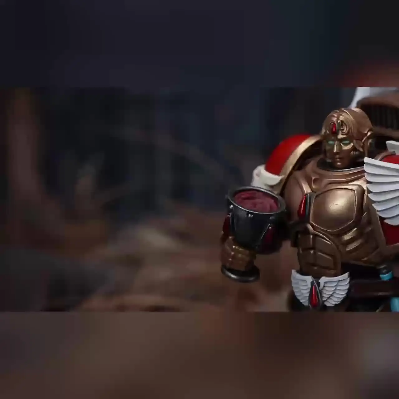 JOYTOY Warhammer 40k Blood Angels – Action Figure Guardia Sanguinaria Con Ascia Encarmine, Scala 1:18, Da Collezione