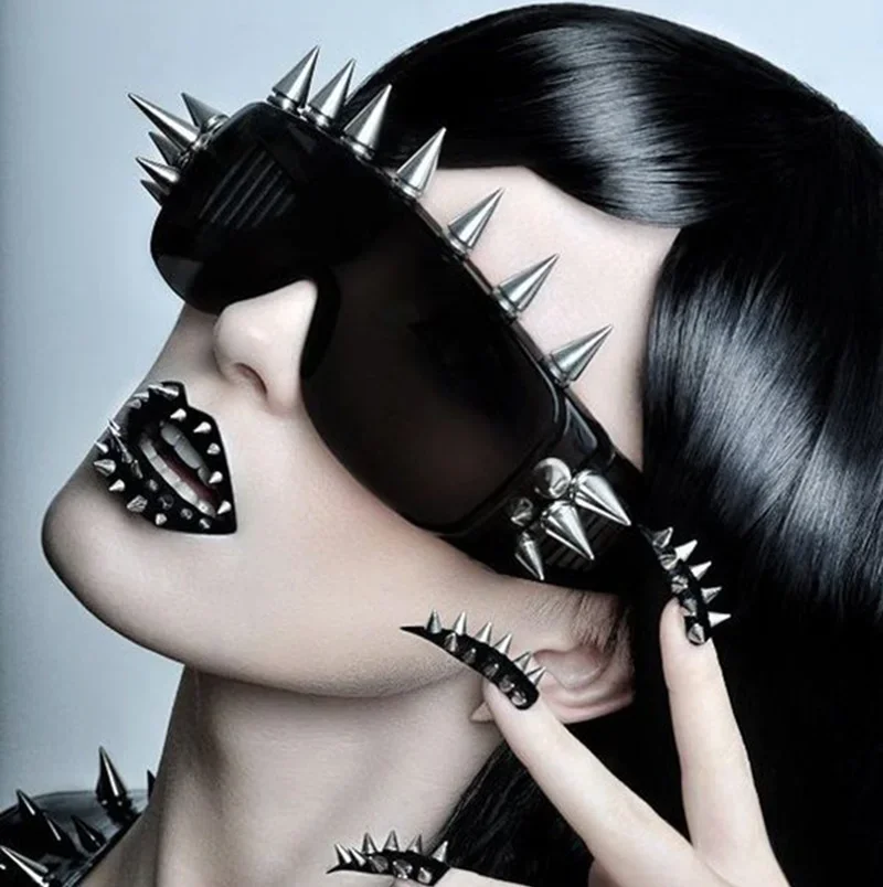 Punk Sonnenbrille Mit Spikes - Katzenauge Design Für Cosplay