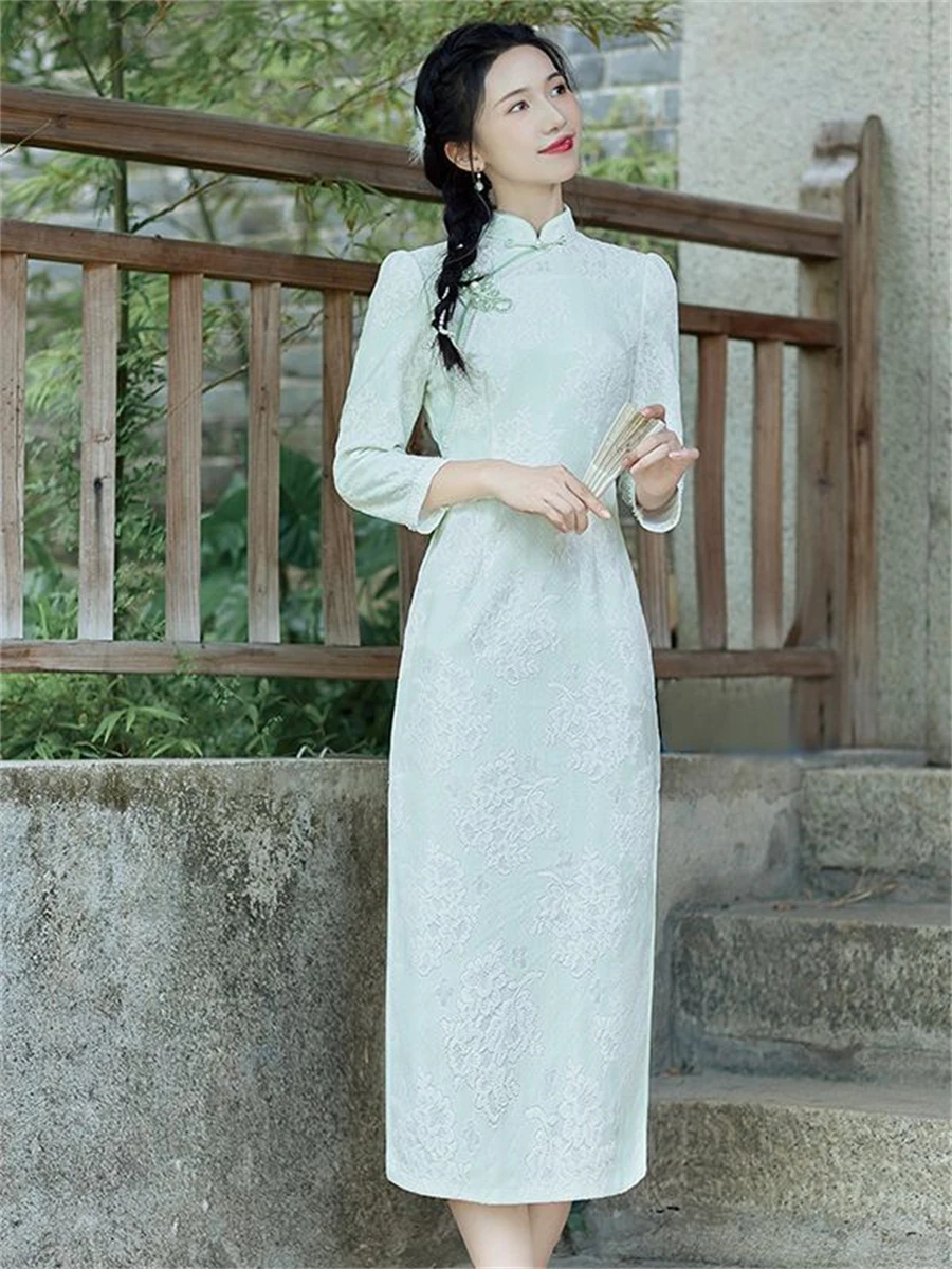 

Woman Beading Cotton Cheongsam Improved Long Sleeve Qipao Chinese Style High Split Dresses