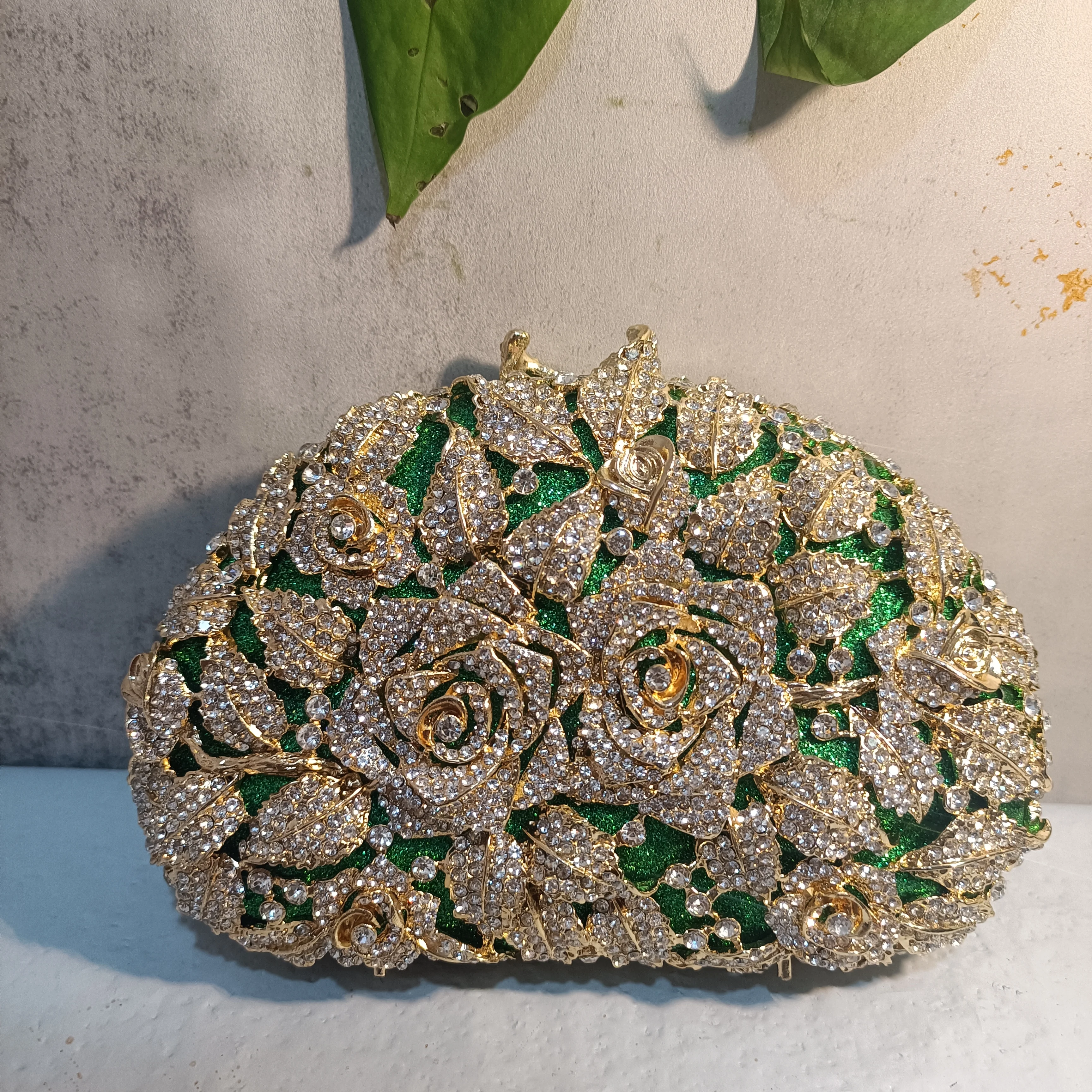 Pretty Robes ROSE ALL DAY Clutch Purse for Wedding Day Beaded Clutch Purse  for Bachelorette Party Bridal Shower Gifts & Engagement Gifts for Bride To  Be and for Women: Handbags