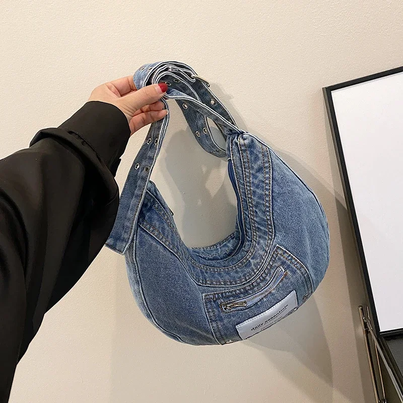 

Solid High-quality Commuting Women's New Moon Bag 2024 New Denim Zipper Sewing Thread Fashionable Casual Women's Shoulder Bag