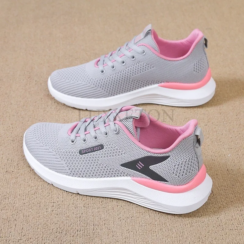 

Женские дышащие кроссовки для бега, летняя женская спортивная обувь на воздушной подушке, Уличная обувь для тренировок на шнуровке, 2024