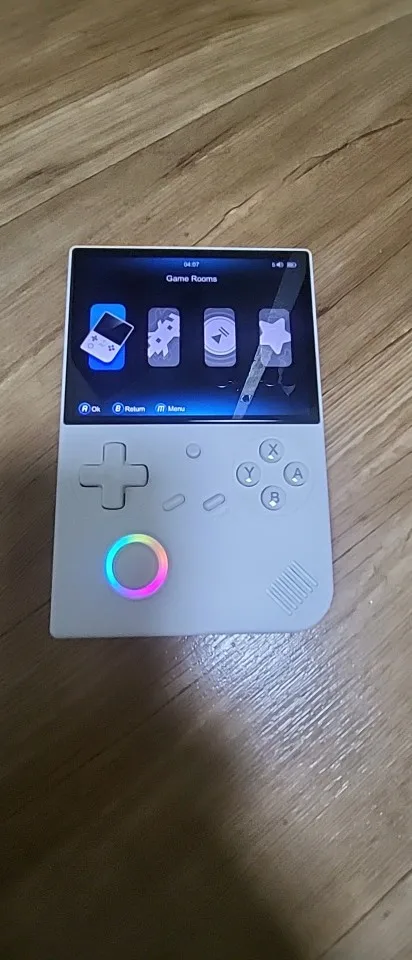 ANBERNIC RG40XX V photo review