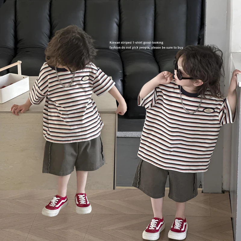 

Детская футболка, Новинка лета 2024, подходящая ко всему модная летняя одежда в Корейском стиле с короткими рукавами в полоску в иностранном стиле, детская одежда