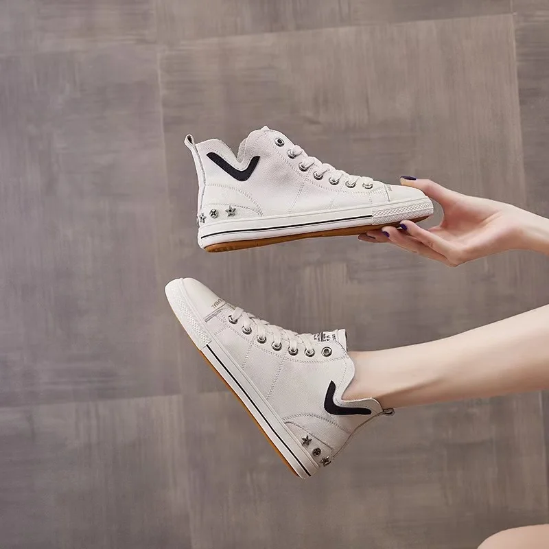 

Genuine Leather High Top Casual Small White Shoes For Women's 2023 Autumn New Rivet Fashion Design Student Versatile Board Shoes