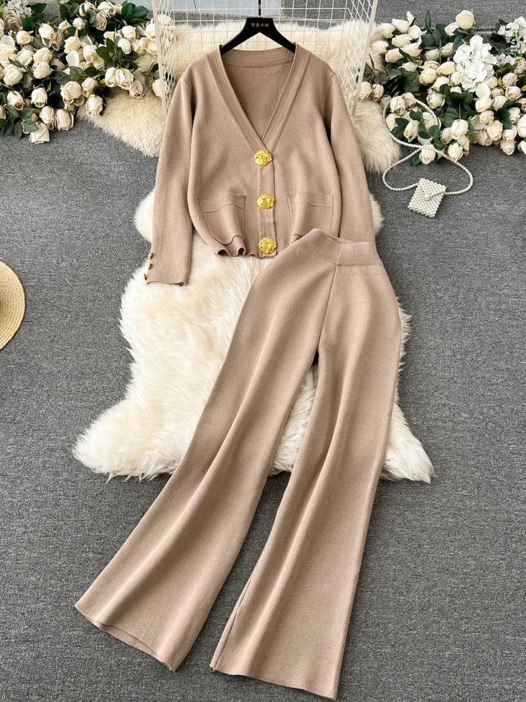 Fashion Knitted Women Suits Single Breasted Gold Button V Neck
