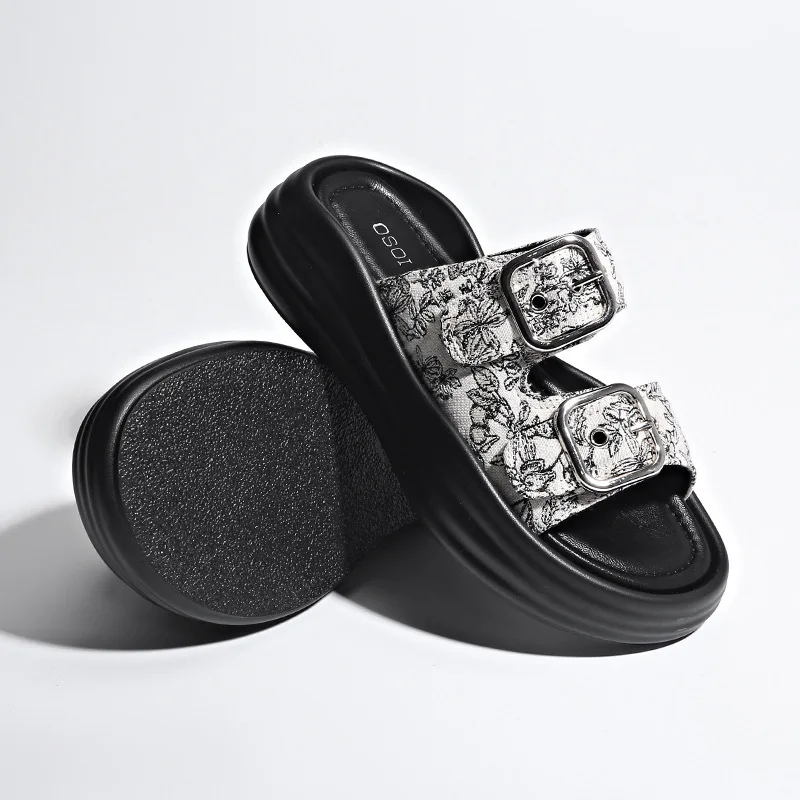 

Тапки женские на толстой подошве, пляжные шлепанцы в стиле ретро, с пряжкой, каблук 4 см, сланцы, летняя уличная одежда, 2024