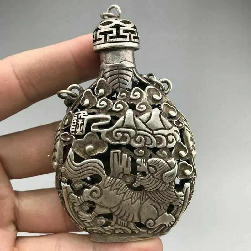 

Старинная фотография дракона ручной работы