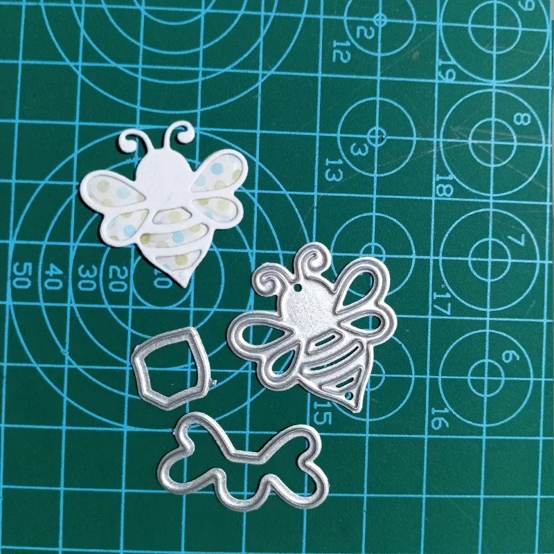 Description Picture 3 of itemMini Bee Insect Frame Metal Cutting Dies Scrapbooking Stencils Decorative Christmas Album Craft Card Making Template Supplies