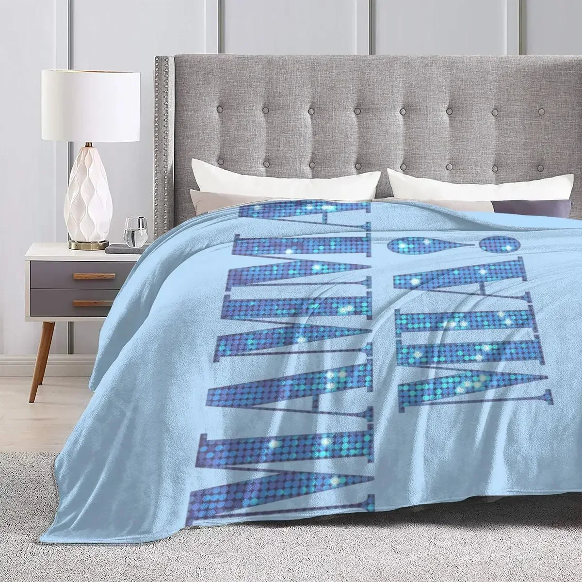 Mamma Mia -disco ���, �ε巴�� ������ �ö��� ���ο� ���, ħ��, �Ž�, ��ũ�� ����, ������ ����