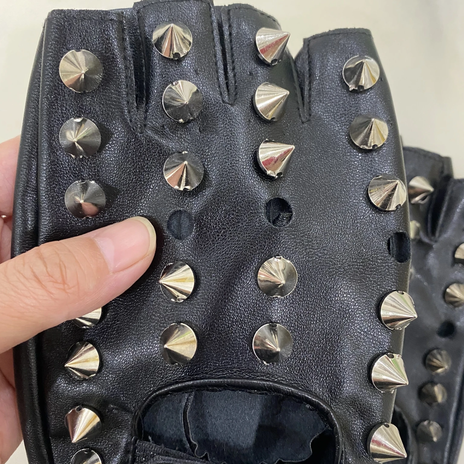 関送込 Rivet Embellished Gloves BOXXER 2 H2O MOTORCYCLE GLOVES | Urban waterproof protection