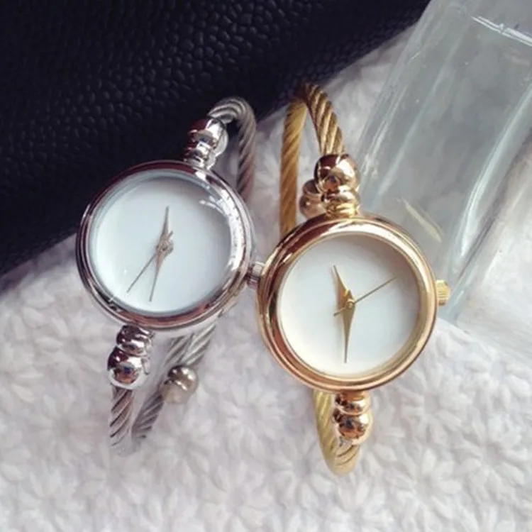 Fashion Luxury Women's Gold Watch with Fine Strap - Elegant Bracelet Timepiece