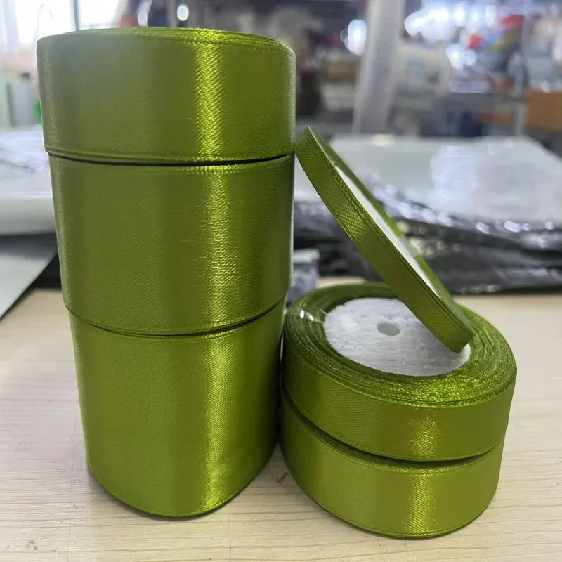 Versatile Green Grosgrain Ribbon for Crafts and Gift Wrapping