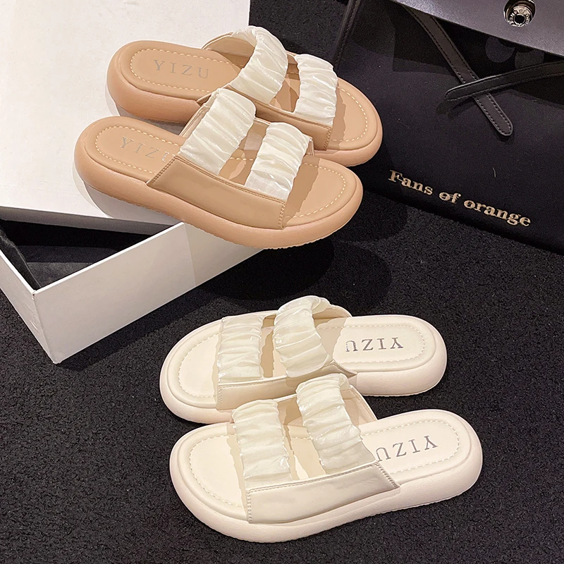 

2023 new summer online celebrity super fire slippers women wear comfortable and fashionable fairy wind Joker open-toed sponge ca