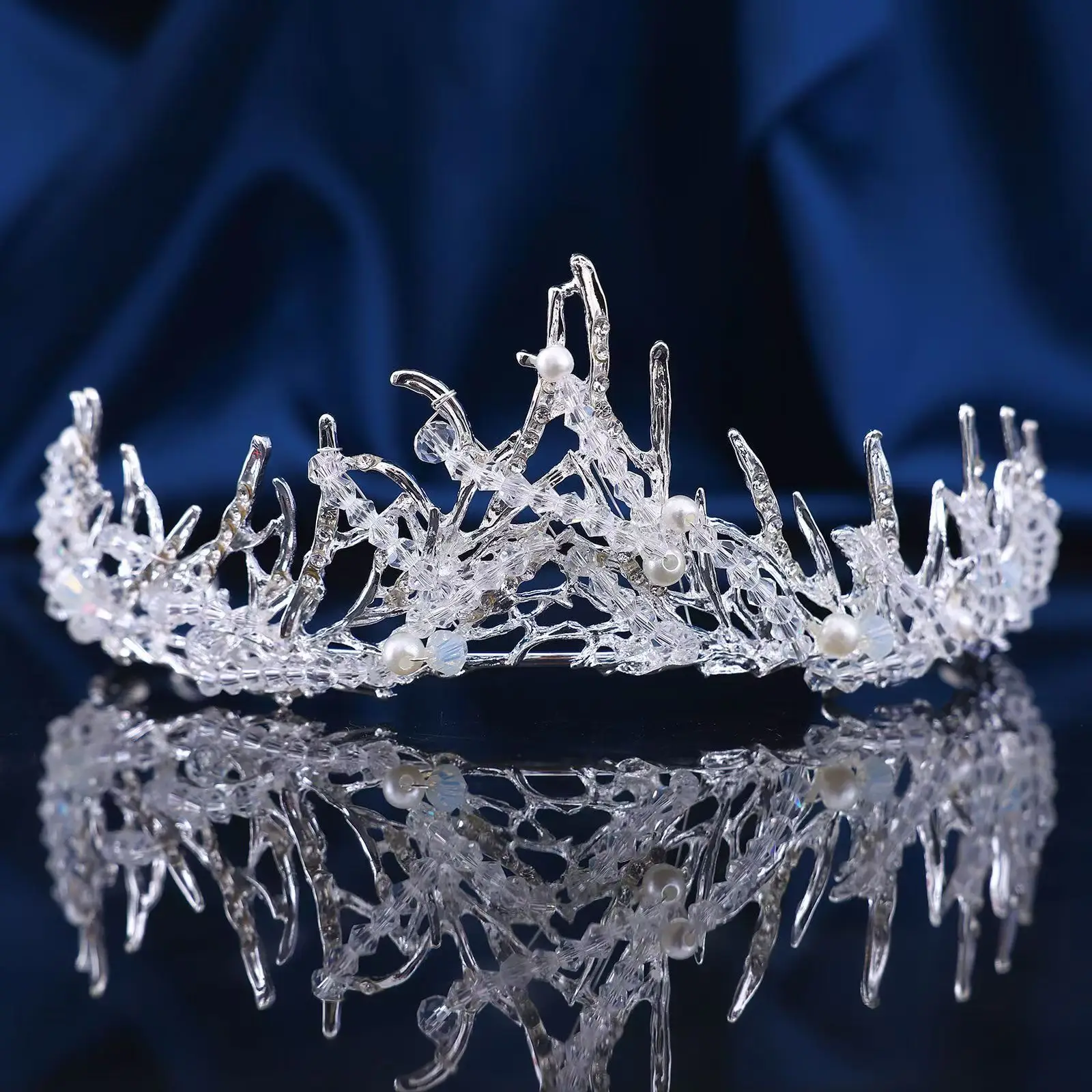 Handmade Mermaid Pearl Crown Princess Tiaras for Women And Girls Elegant Birthday Party Accessory jewelry accessories hair accessory hair headdress bridal headwear hair band crown