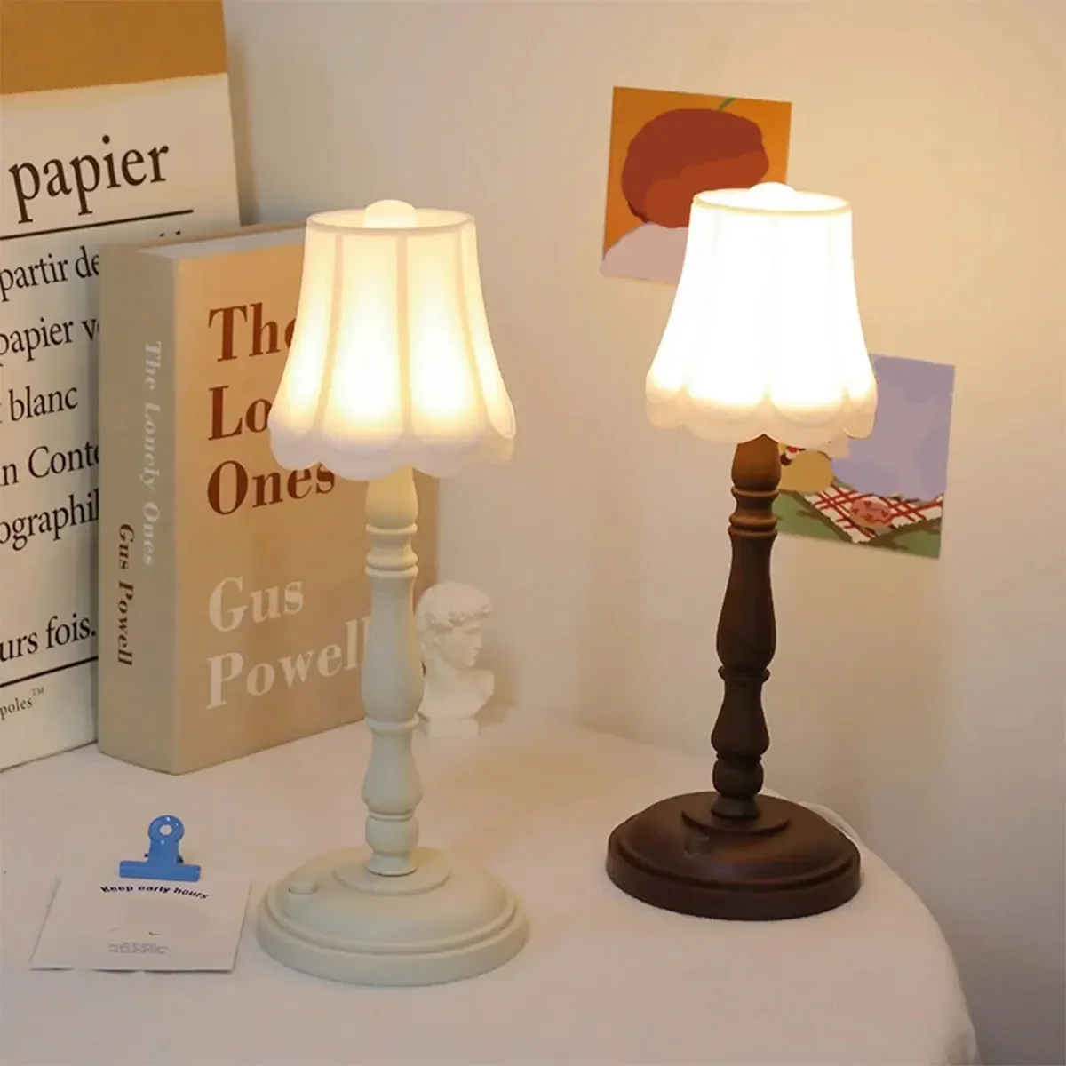 

LED Floor Lamp Eye Protection Nightstand Lamp Battery Operated Mini Night Light Home Decor for Bedroom Cafe Bedside Lamp