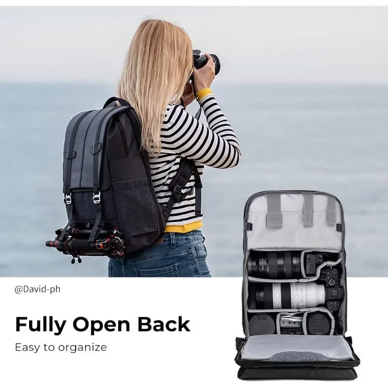 Sac à dos photo Oxford étanche grande capacité pour appareil photo drone et ordinateur 15.6 pouces, porté par un homme en extérieur.