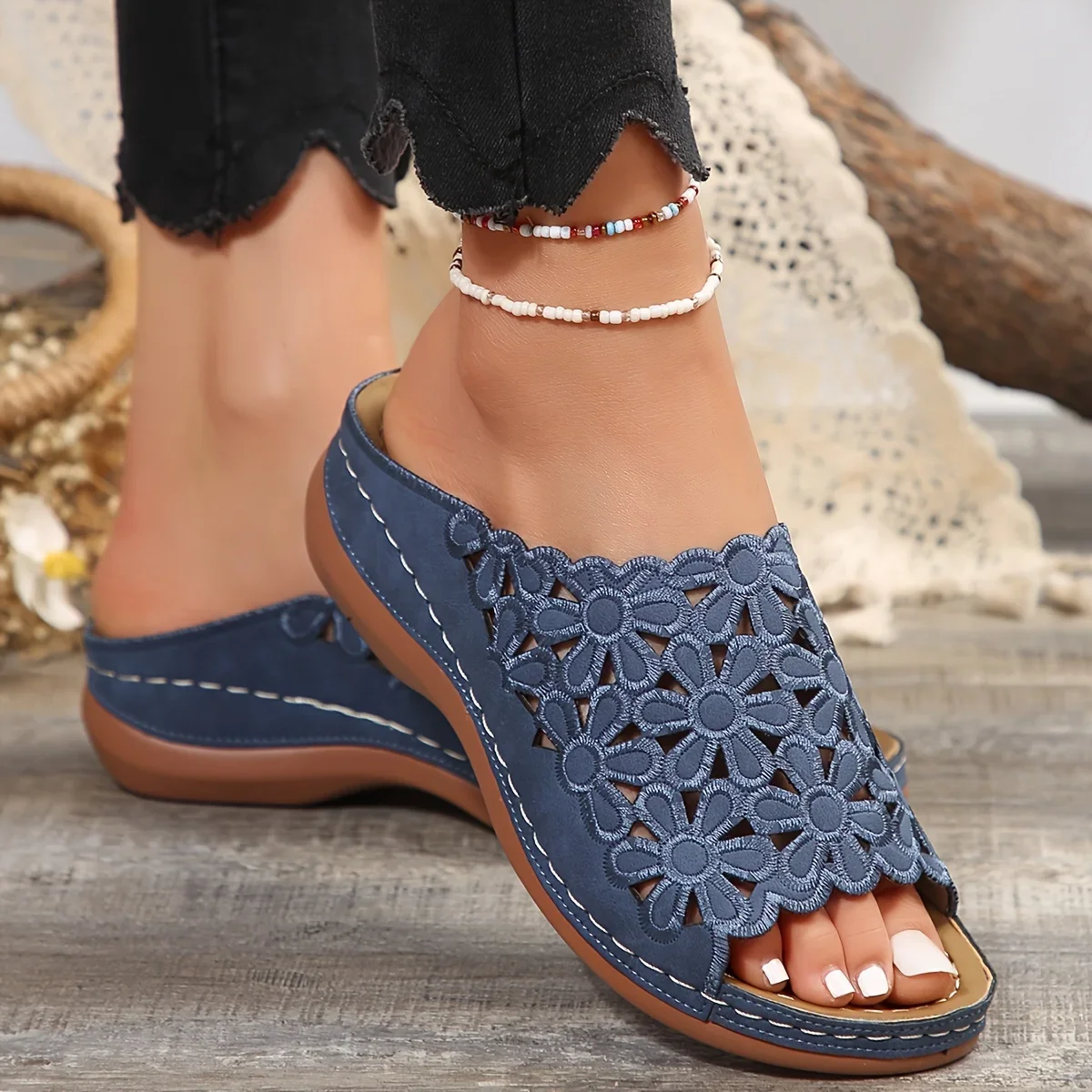 Women's Elegant Floral Comfort Sandals – Chic Hollow-Cut Wedge Slides for Casual & Beach Wear
