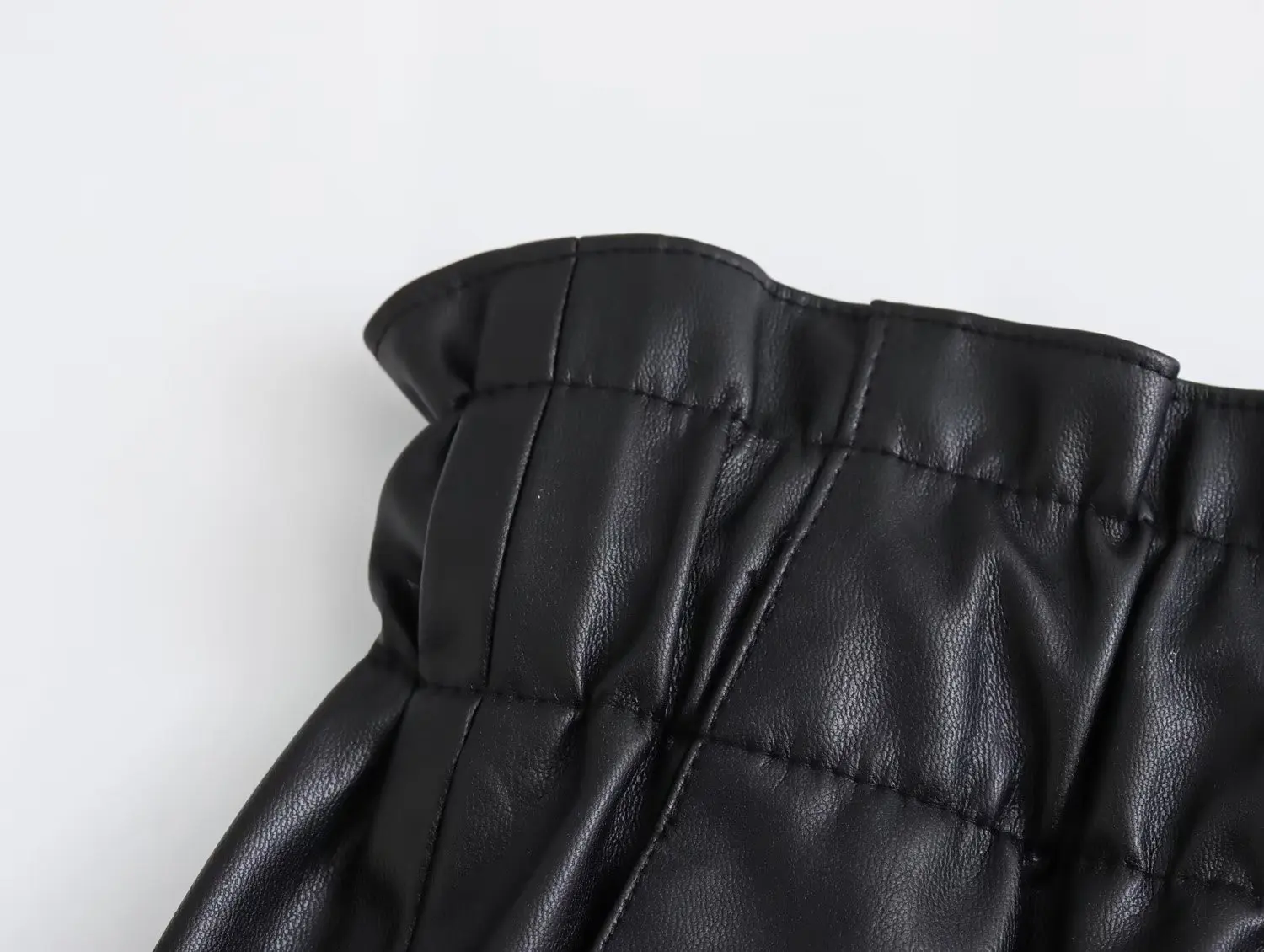 Withered Autumn and Winter Casual Pants High Waist Drawstring British New Women's Fashion Ladies Plush Leather Pants Women