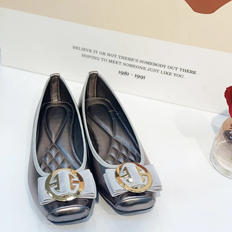 2022 Summer Square Head Flat Shoes Round Buckle Comfortable Casual Ballet Large Size Mother Women Shoes Platform Shoes