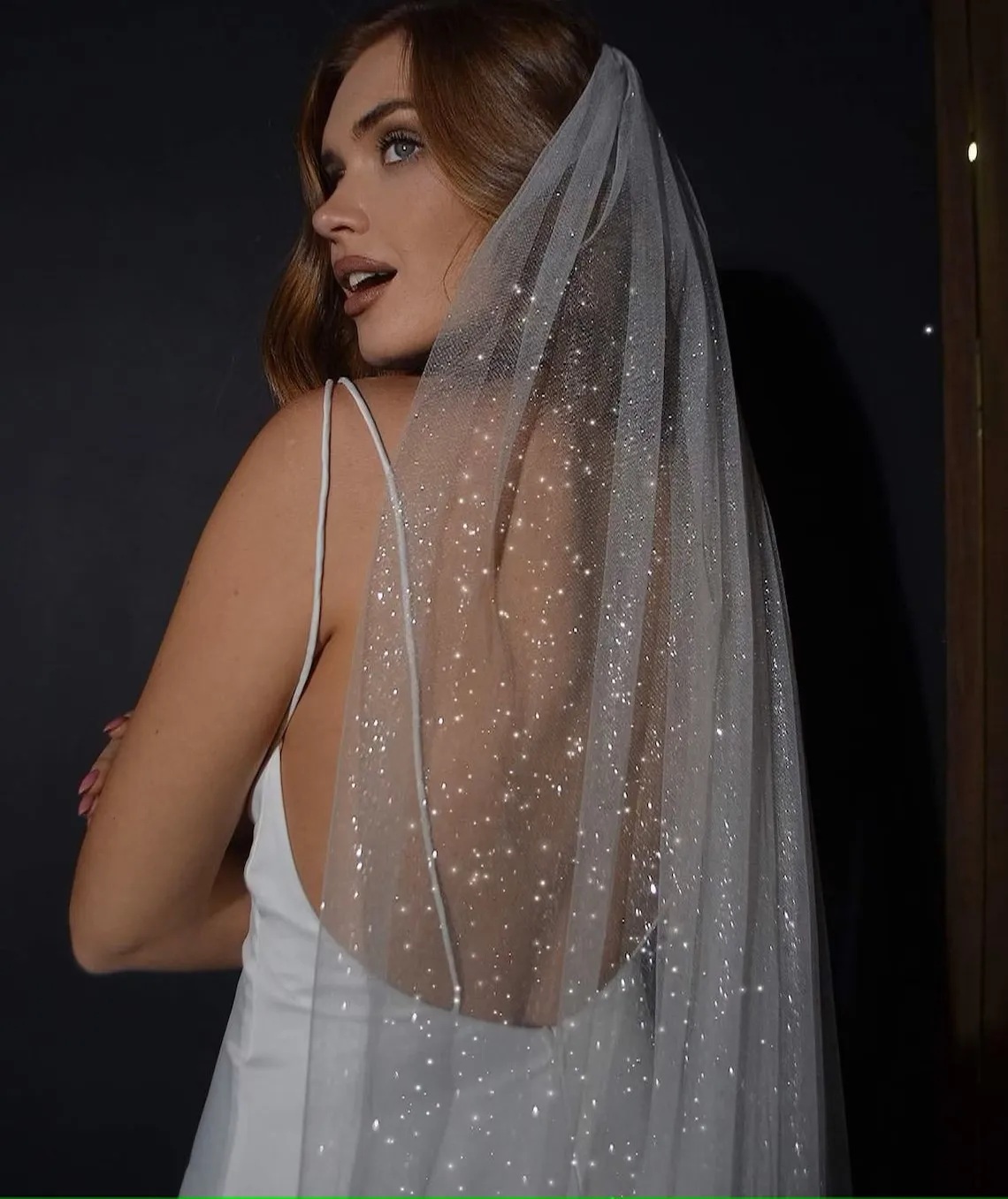 NZUK Sparking Bridal Veils Luxury Bride Wedding Veil Long Cathedral Champagne Colored Yarn with Sequins Wddinng Veil