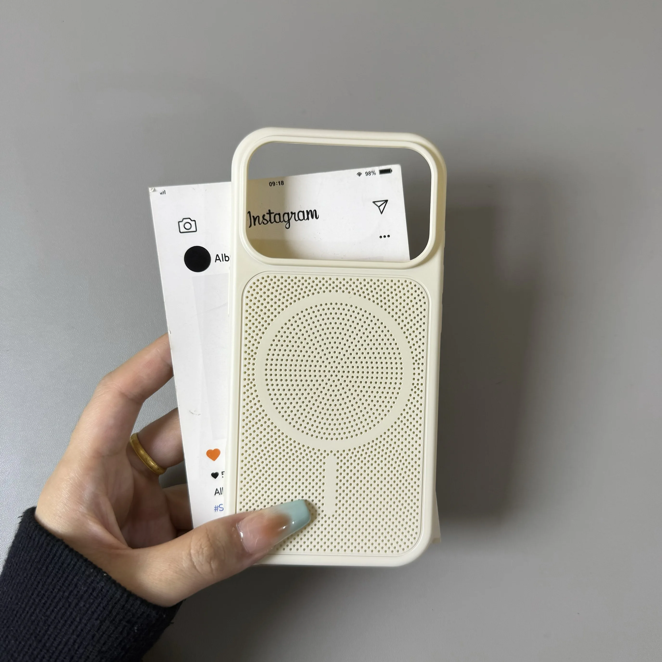 Advanced Heat Dissipation Magnetic Phone Case with Breathable Grid and Rugged Armor Design