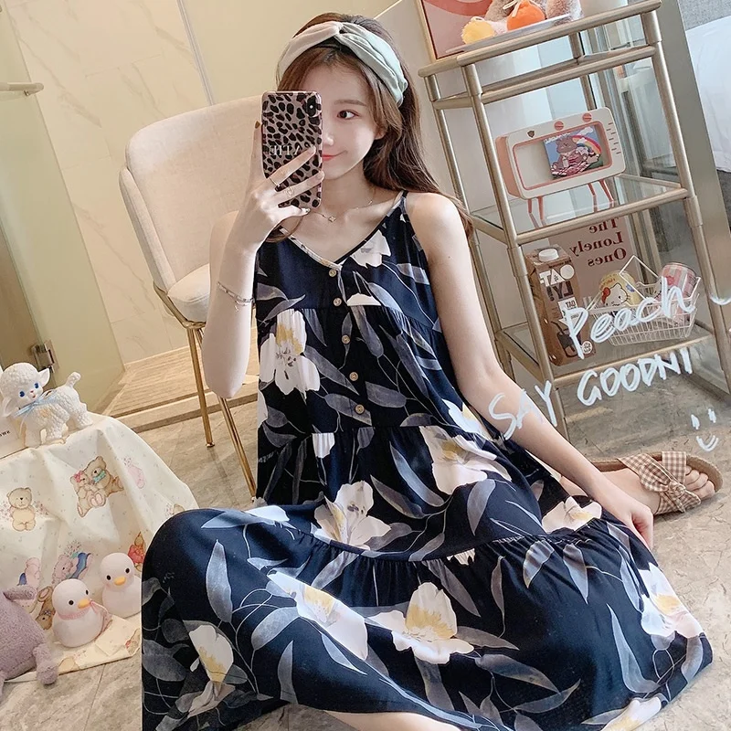 Color 1686 black background white peony