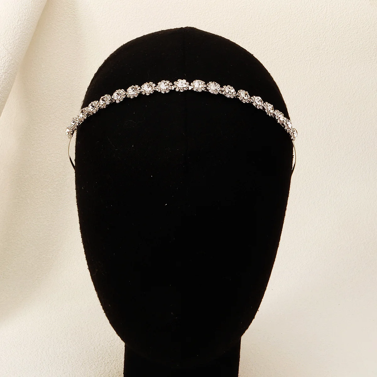 Funkelndes Strass-Stirnband, modische Mädchen-Tiara, Haarschmuck, täglicher Schmuck, Kopfschmuck, einfache Haarkrone – Detail 6