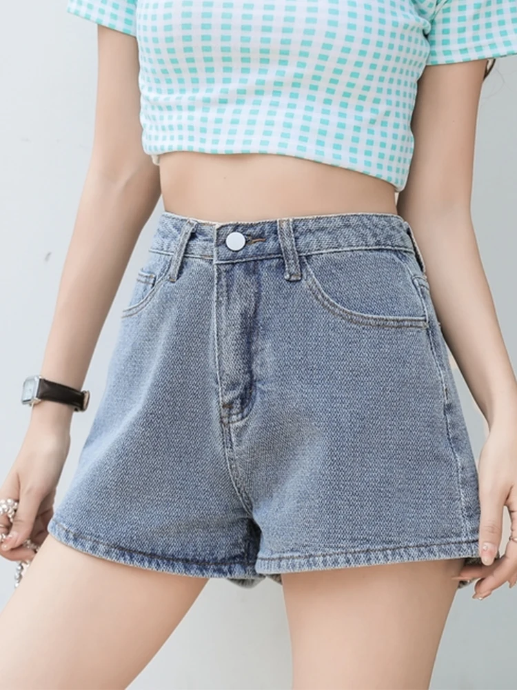 

FTLZZ New Summer Women Casual High Waist Denim Shorts Lady Fashion Vintage Solid Color Buttons Pockets Straight Shorts