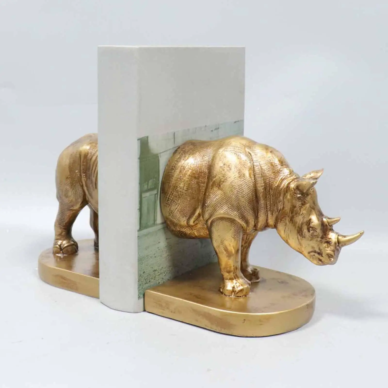 2x Decorative Bookends Book Stand Multifunctional Functional Rhino Statues Rhino Bookends for Coffee Tables Living Room